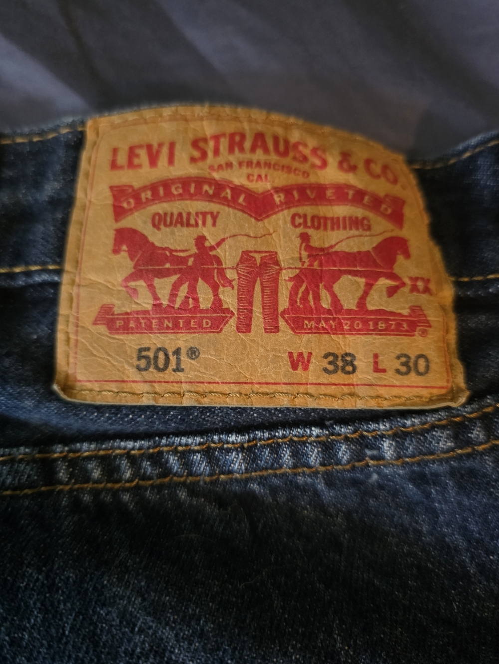 Levi's Men’s Button Fly Blue Straight Leg Jeans - Picture 3 of 4